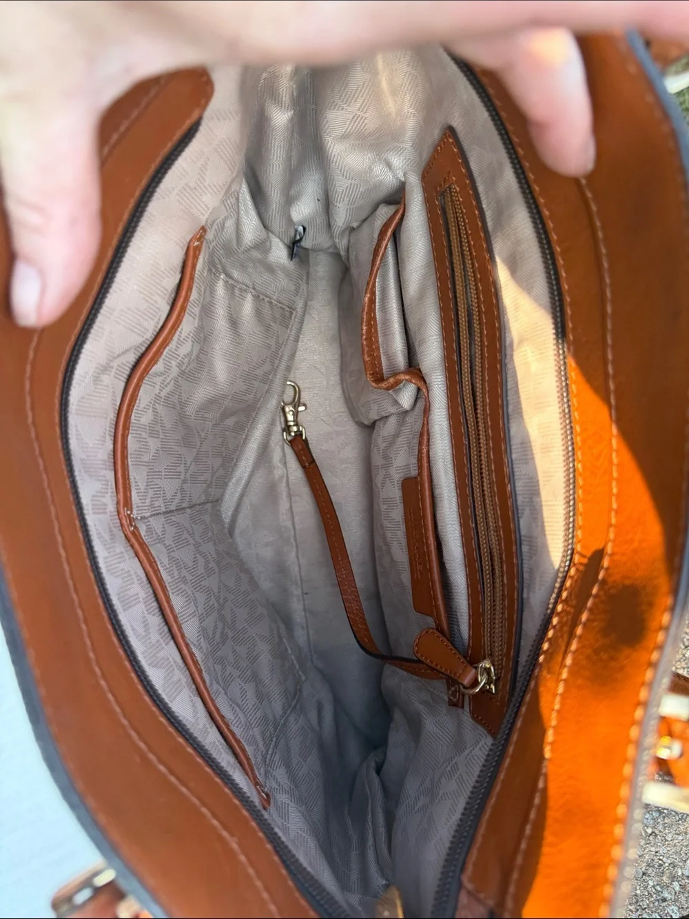 Michael Kors Bedford large pocket tote